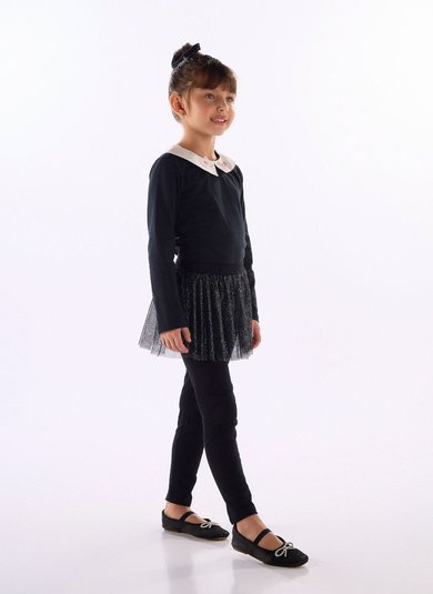 Blusa infantil com gola bordada Preto