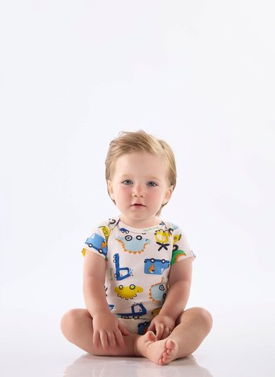 Macaquinho para Bebê Menino em Suedine Essentials (Off White) Up Baby
